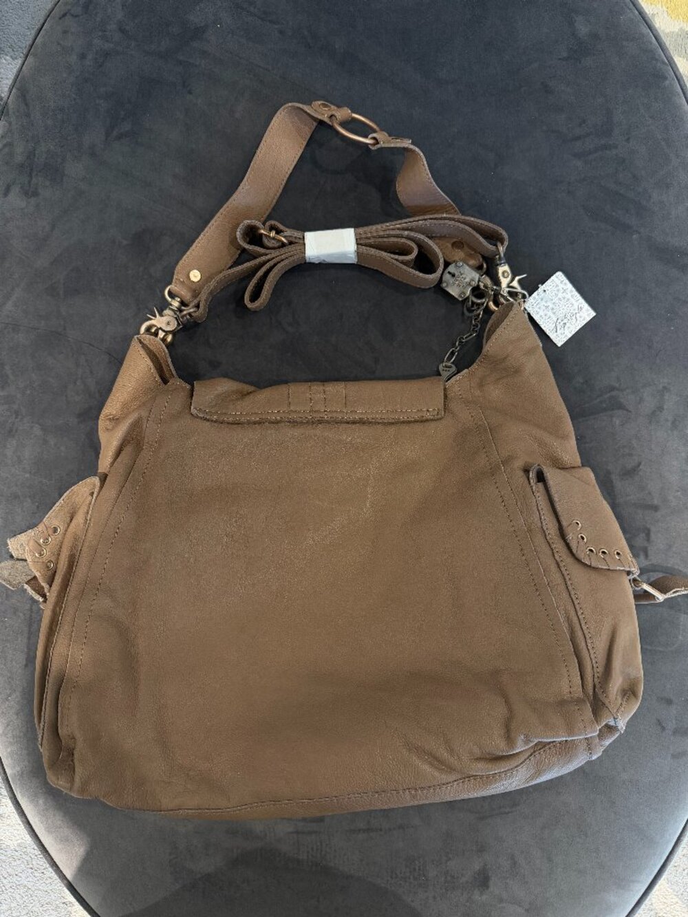 We The Free Saddle Leigh Distressed Leather Tote Bag - Picture 4 of 4